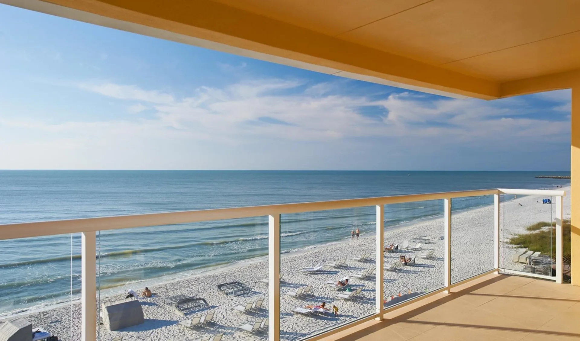 Edgewater Beach Hotel in Naples: Edgewater Beach Hotel - Beachfront Suite Edgewater Beach Hotel in Naples: Edgewater Beach Hotel - Beachfront Suite