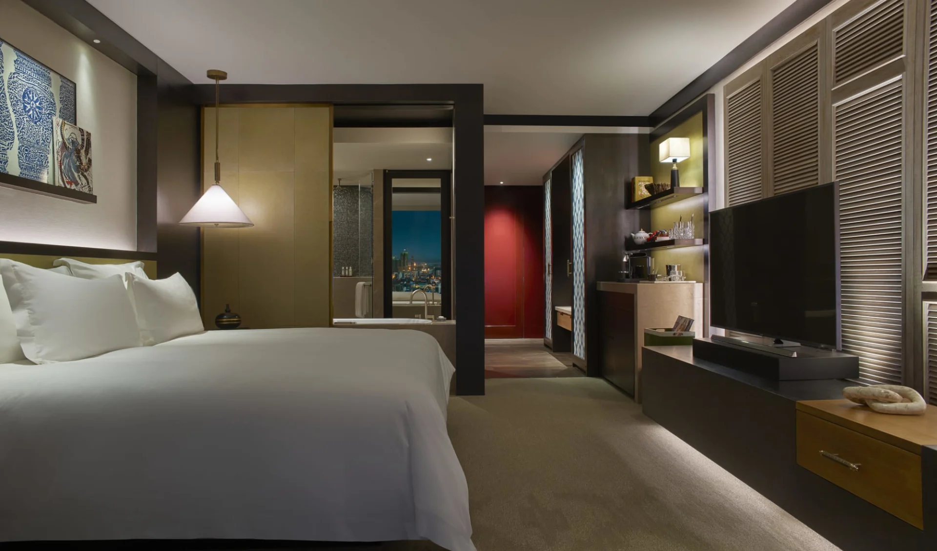 Rosewood Phnom Penh: Executive | bedroom Rosewood Phnom Penh: Executive | bedroom