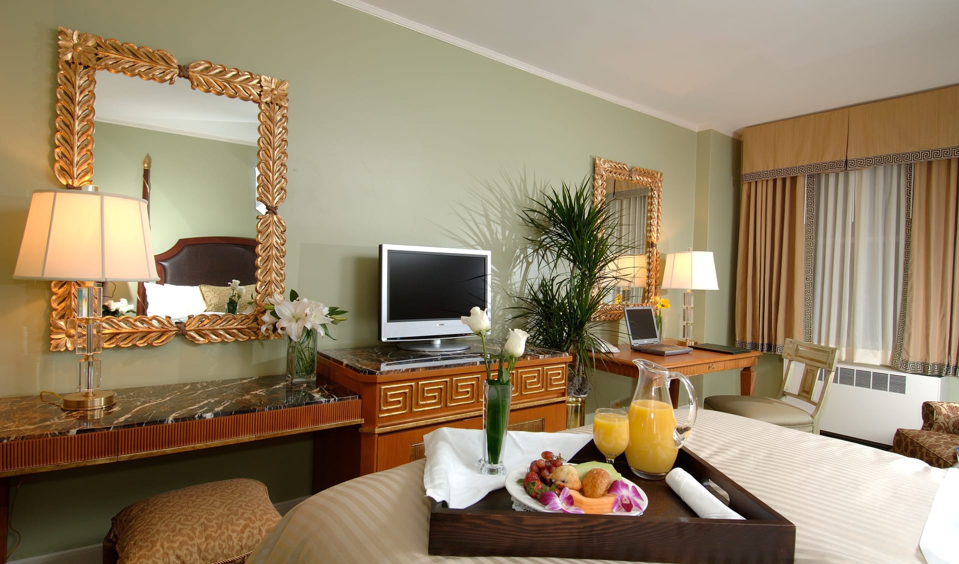 Francis Marion Hotel in Charleston: Francis Marion Hotel - Traditional Hotelzimmer Francis Marion Hotel in Charleston: Francis Marion Hotel - Traditional Hotelzimmer