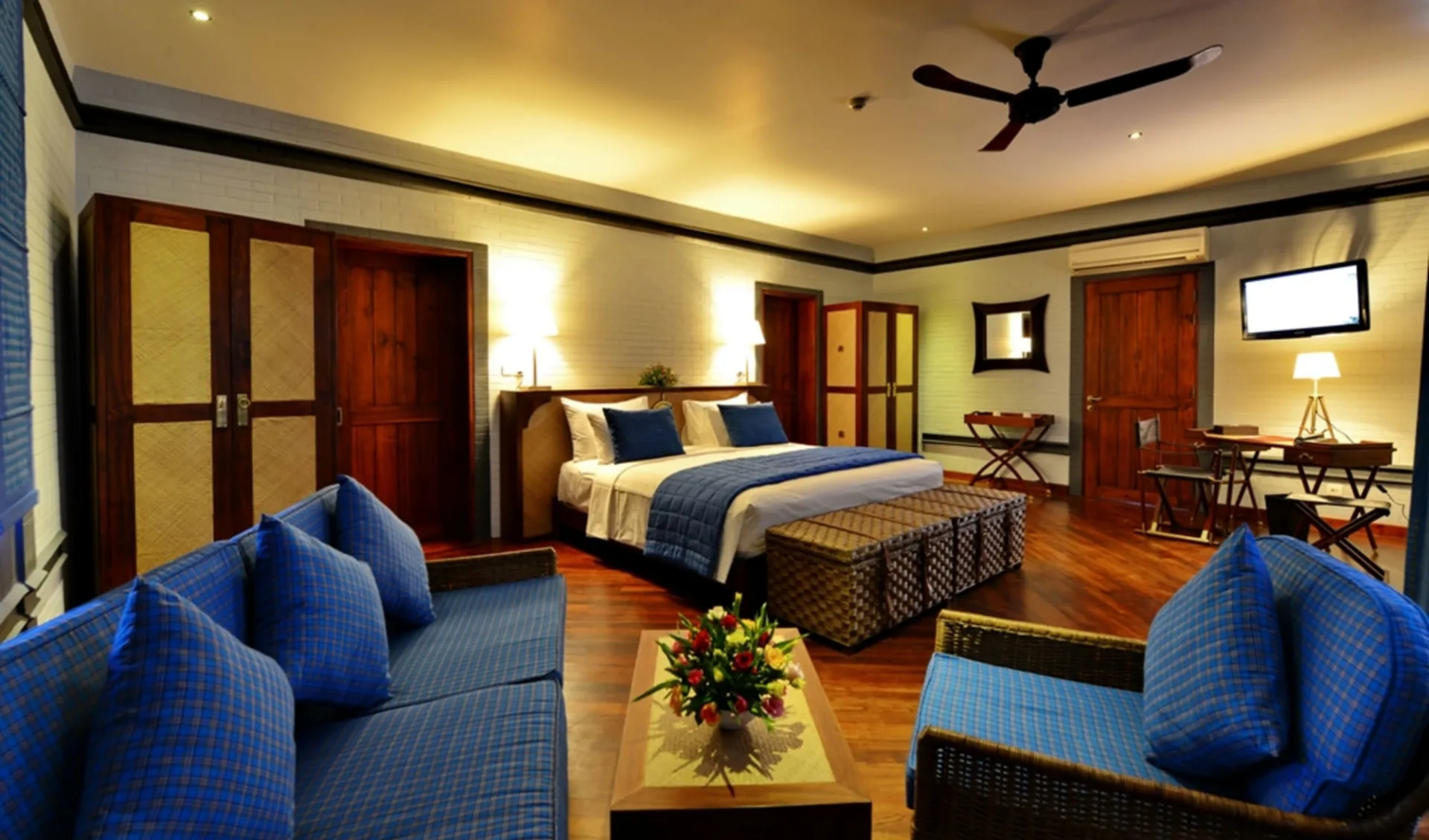 Bagan Lodge: Villa Room | King bed Bagan Lodge: Villa Room | King bed