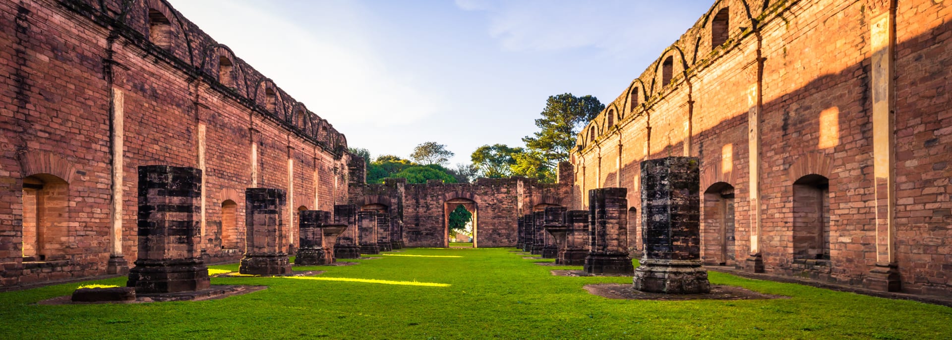 Jesus de Tavarangue, Paraguay