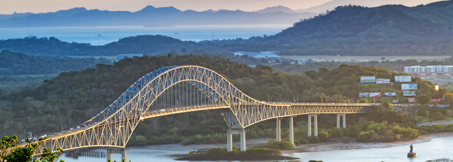 Brücke über den Panamakanal Brücke über den Panamakanal