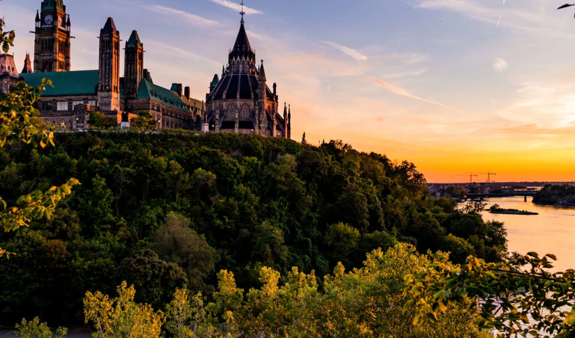 Ostkanada Highlights 12 Tage ab Toronto: Kanada - Ottawa - Canadian Parlament Ostkanada Highlights 12 Tage ab Toronto: Kanada - Ottawa - Canadian Parlament