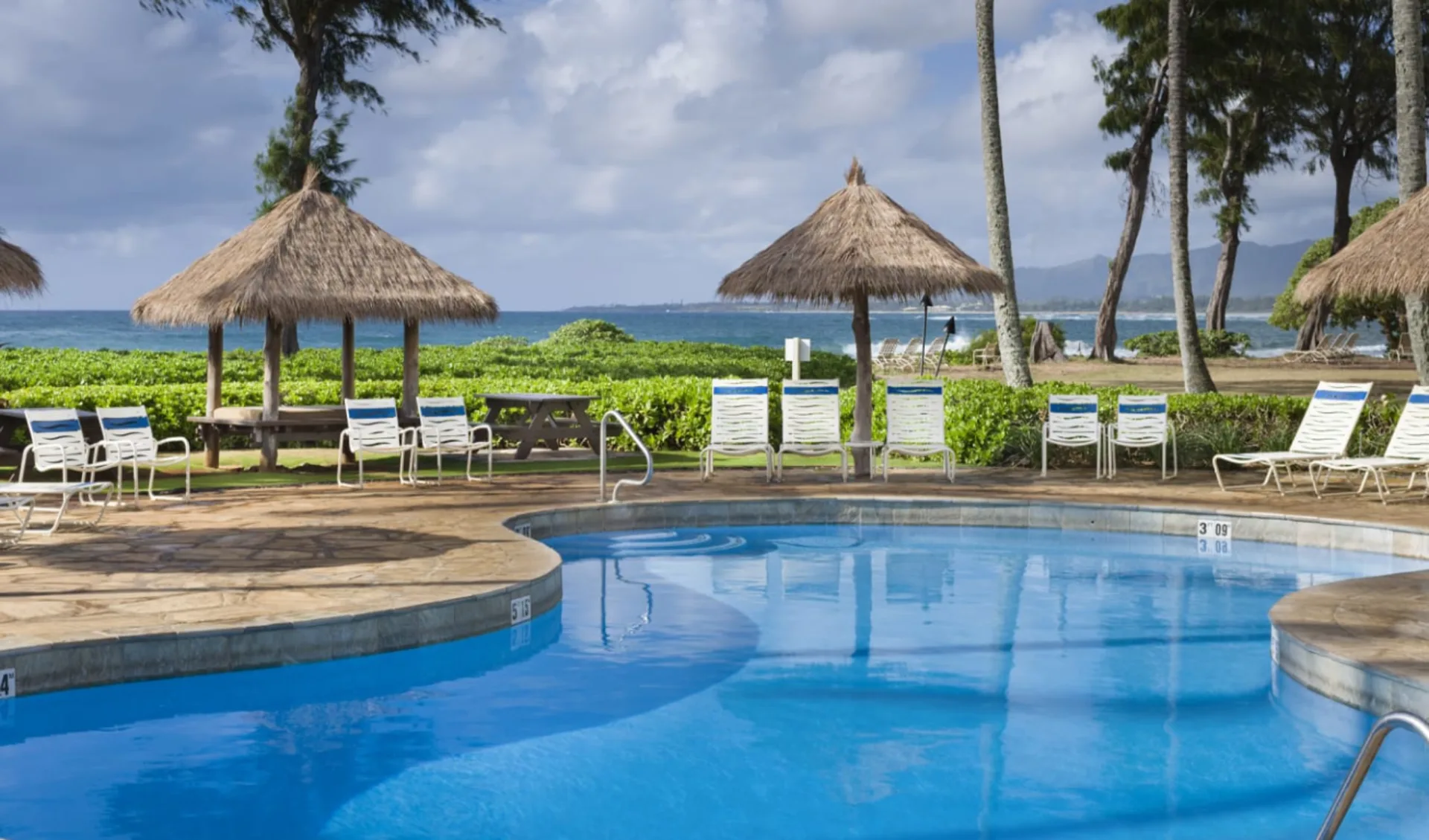 Aston Islander on the Beach in Kapaa - Kauai: Exterior_Aston Islander on the Beach_Poollandschaft_ATI Aston Islander on the Beach in Kapaa - Kauai: Exterior_Aston Islander on the Beach_Poollandschaft_ATI