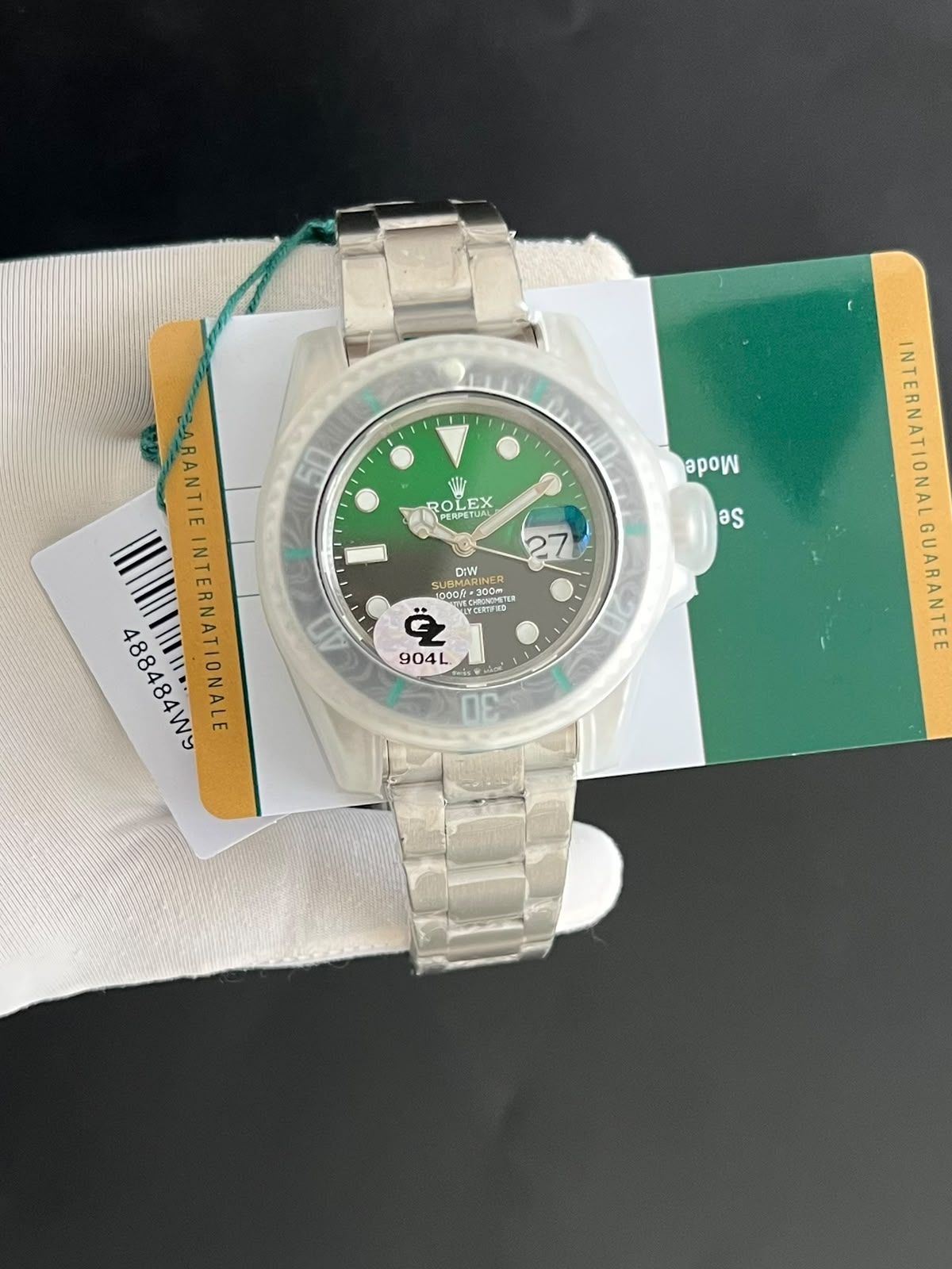 Rolex Submariner-Inspired Luxury Dive Watch – Green Dial & Stainless-Steel Bracelet(S-ETA)