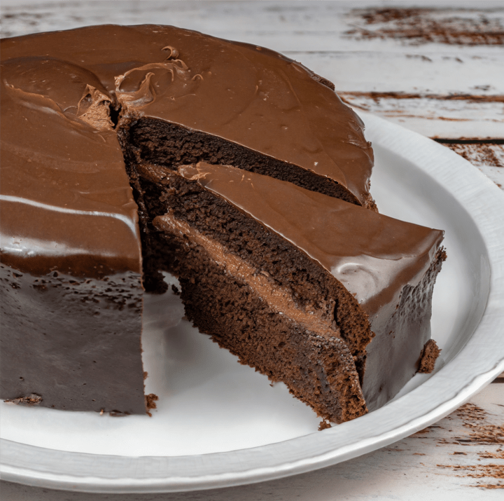 MIRACLE WHIP Fudge Cake