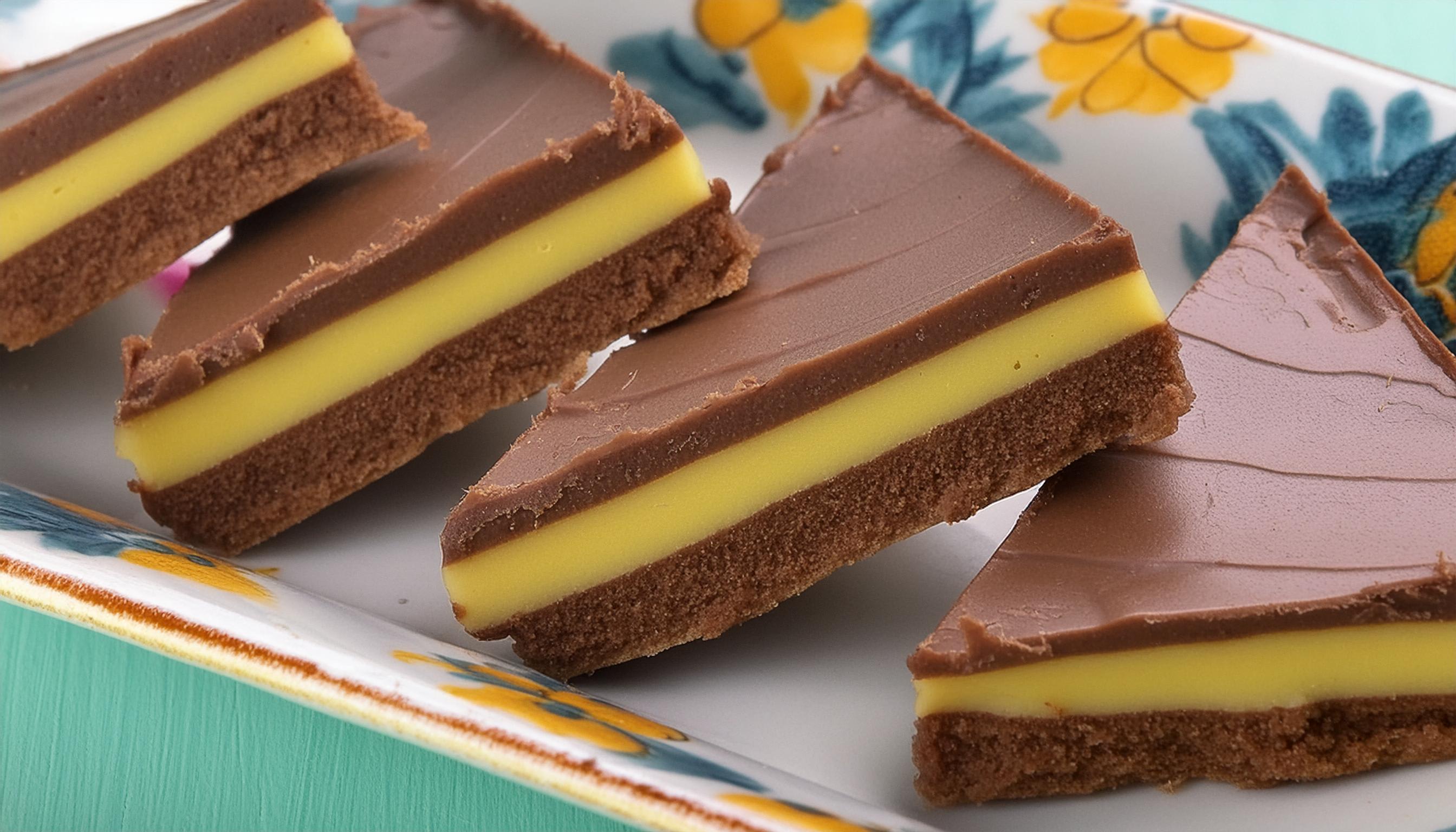 Chocolate caramel slice