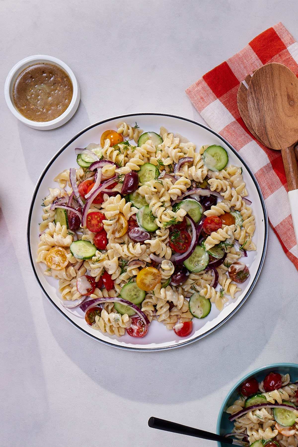 Salade de pâtes aux tomates et aux herbes