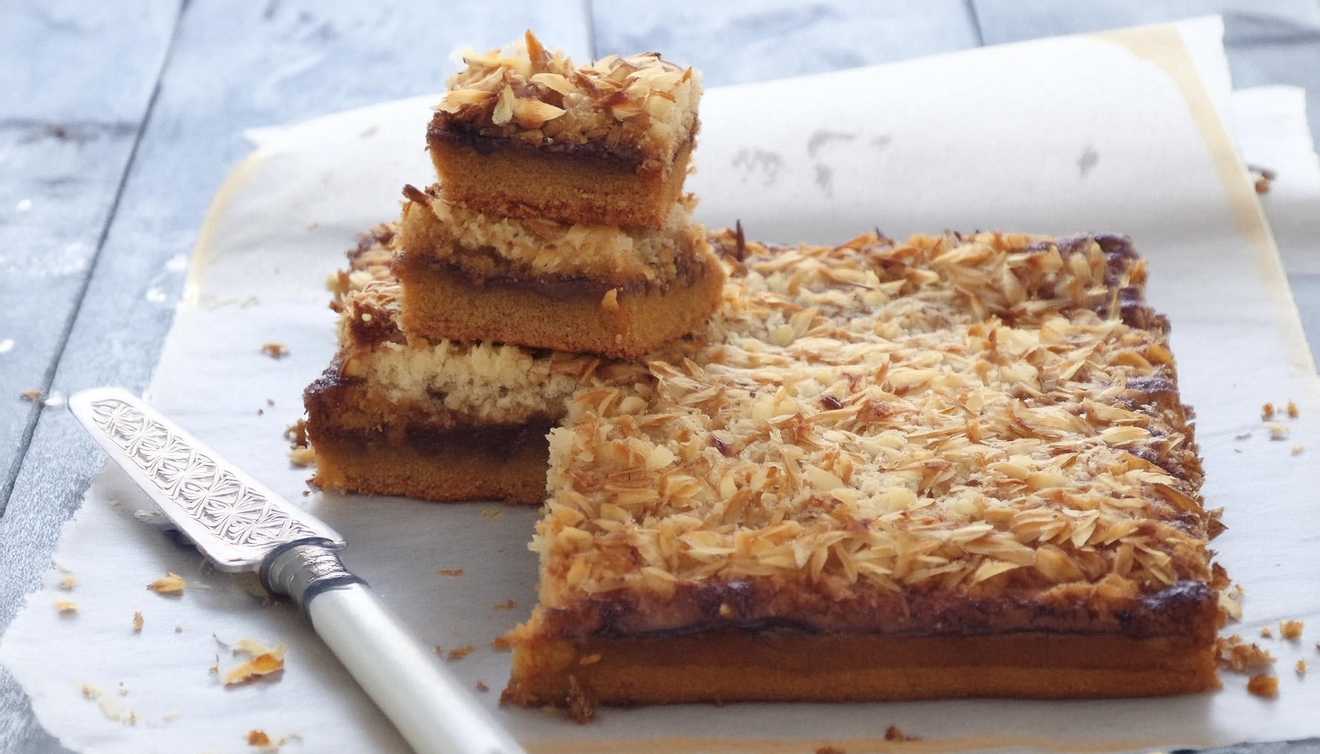 Anzac caramel slice | Food In A Minute | Recipes - Kraft Heinz