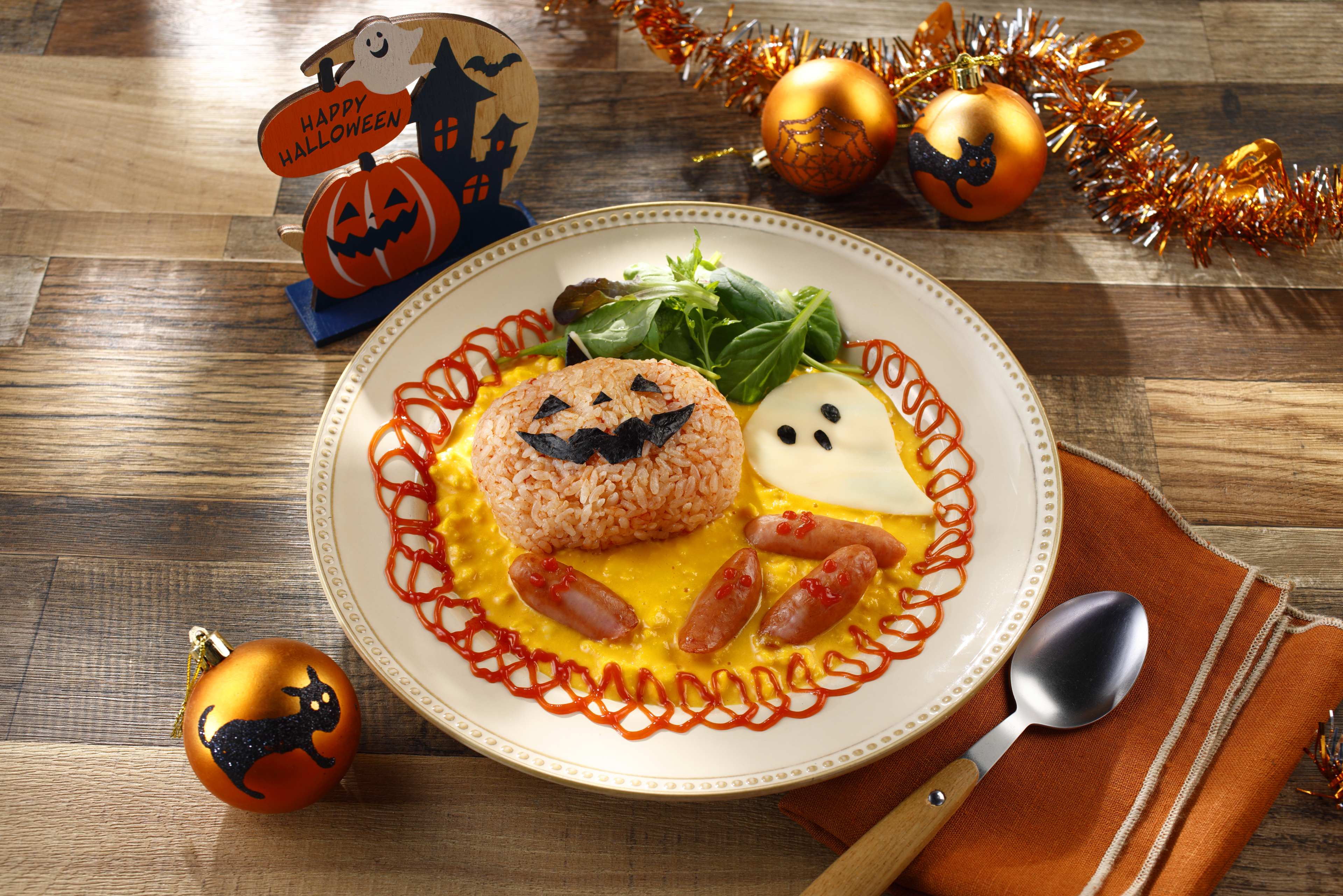 とろとろ卵のハロウィン逆さオムライス