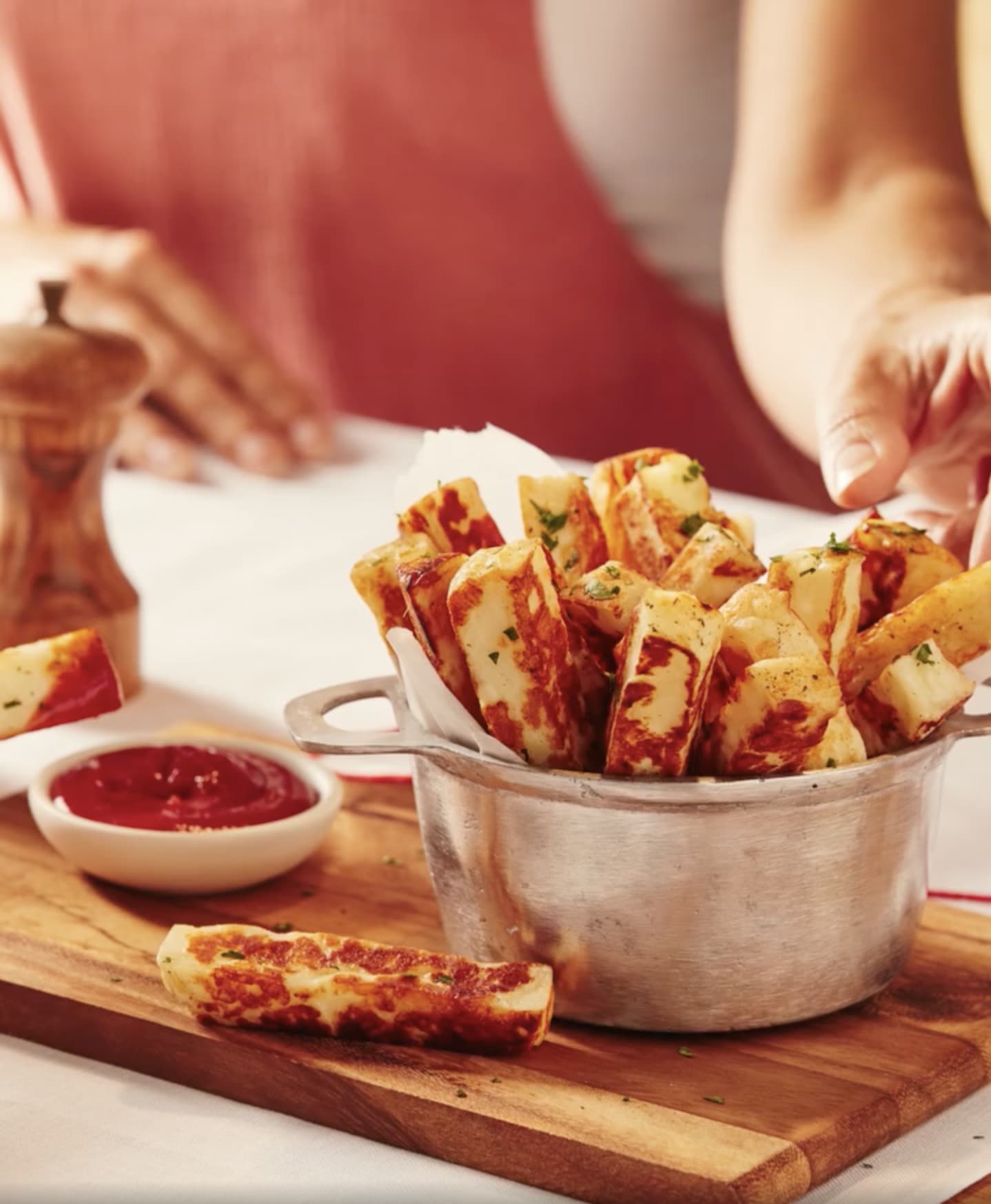 Hvidløgs halloumi pomfritter