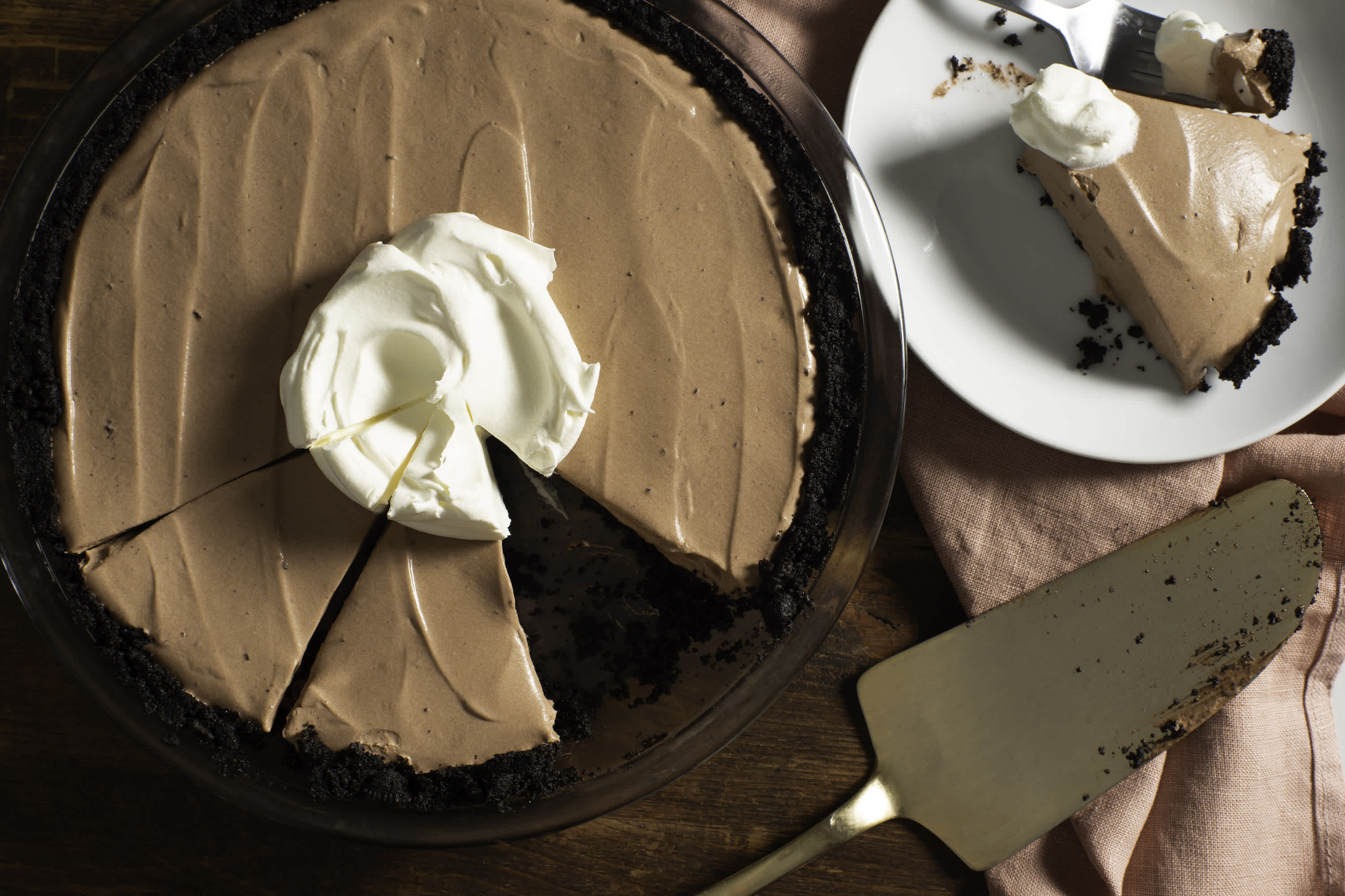 COOL WHIP Chocolate Pudding Pie