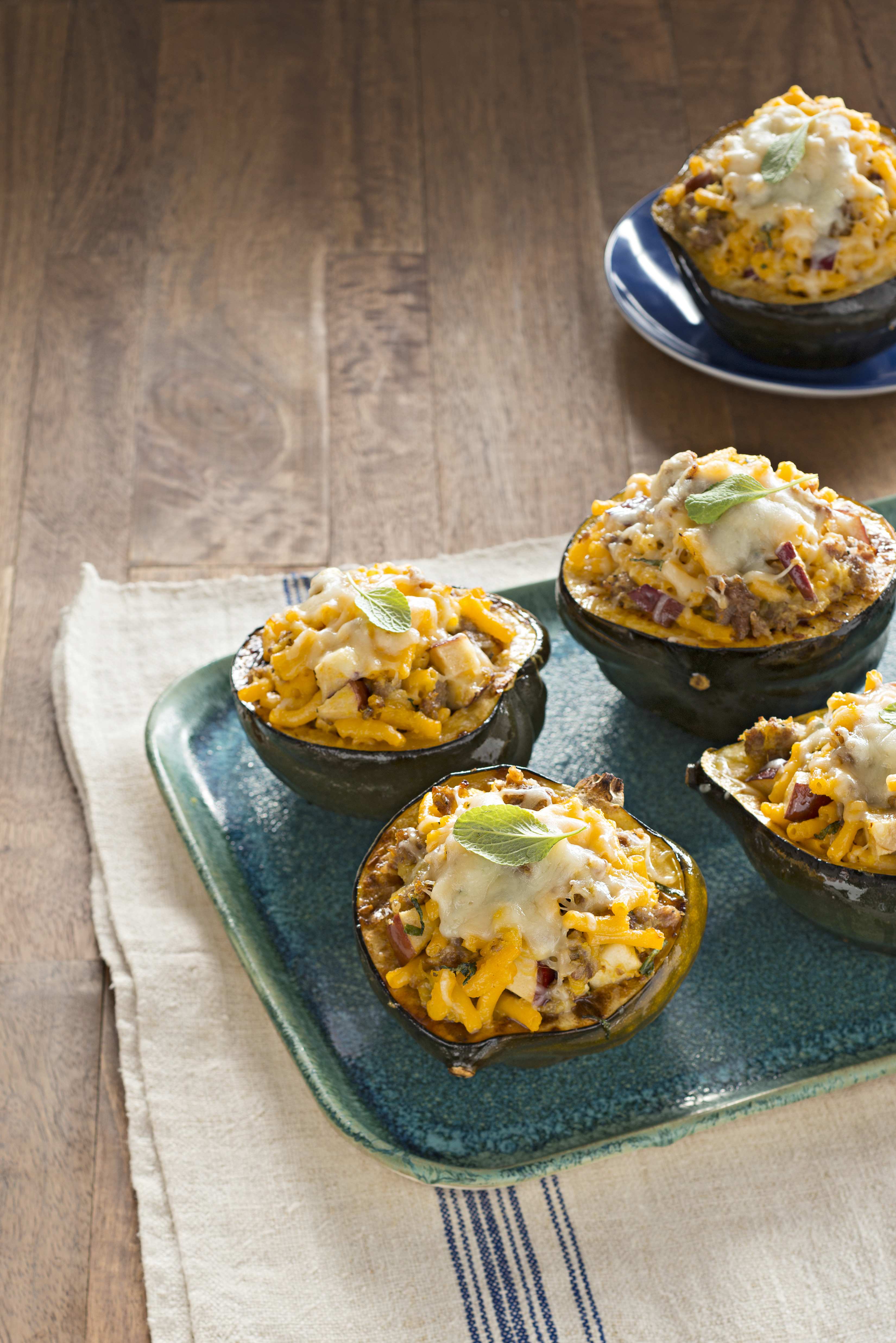 Mac 'n Cheese Stuffed Squash
