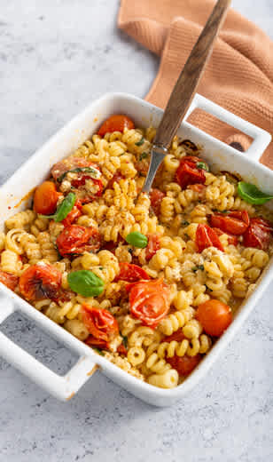 Cremige Feta Pasta mit Tomaten