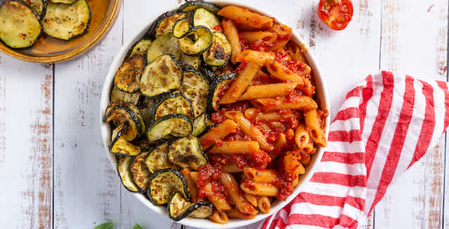 Penne Arrabiata mit Zucchini