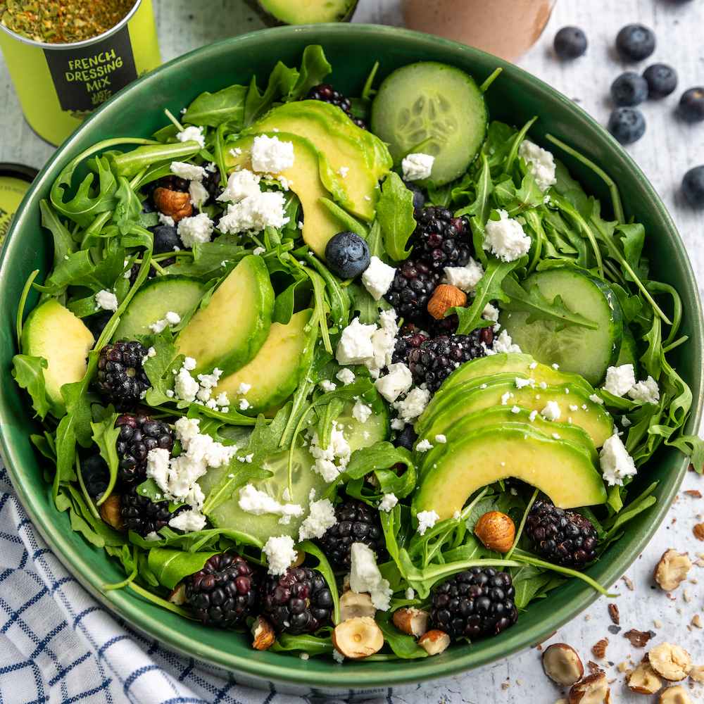 Fruchtiger Salat mit French Dressing