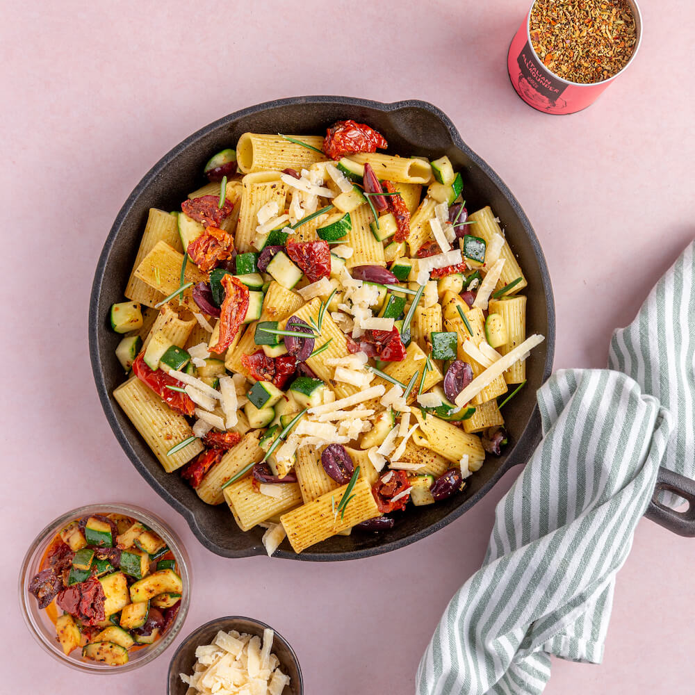Gebratene Tomaten Rigatoni mit Kalamata Oliven