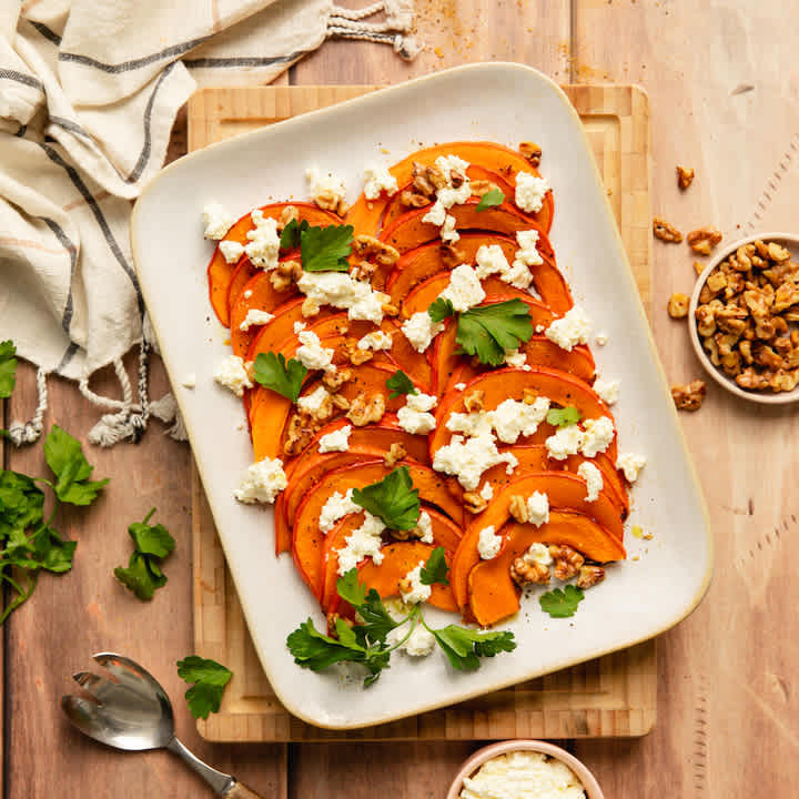 Kürbis aus der Heißluftfritteuse mit Feta Dip