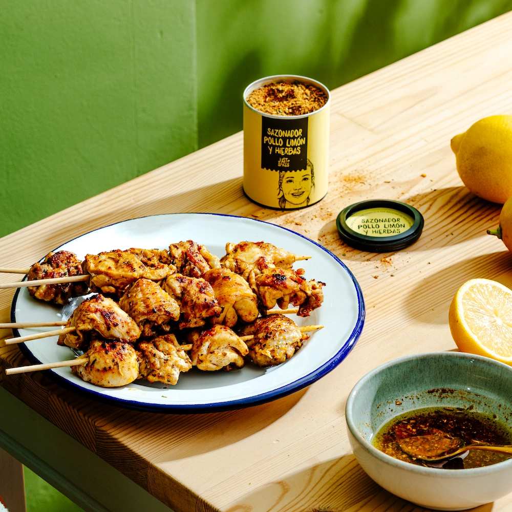 Pinchos de pollo adobado