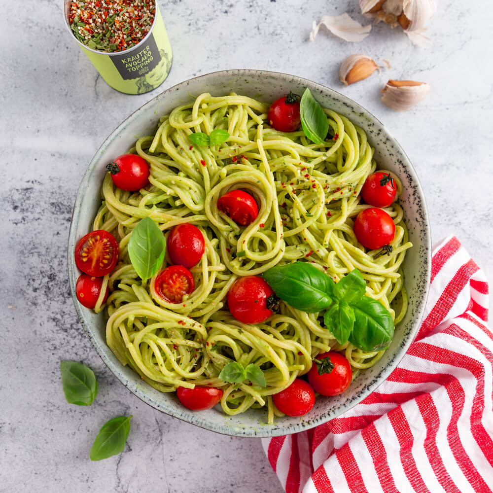 Spaghetti mit Avocado-Pesto