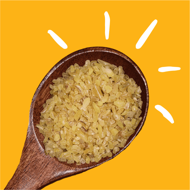 Boulgour dans une cuillère en bois