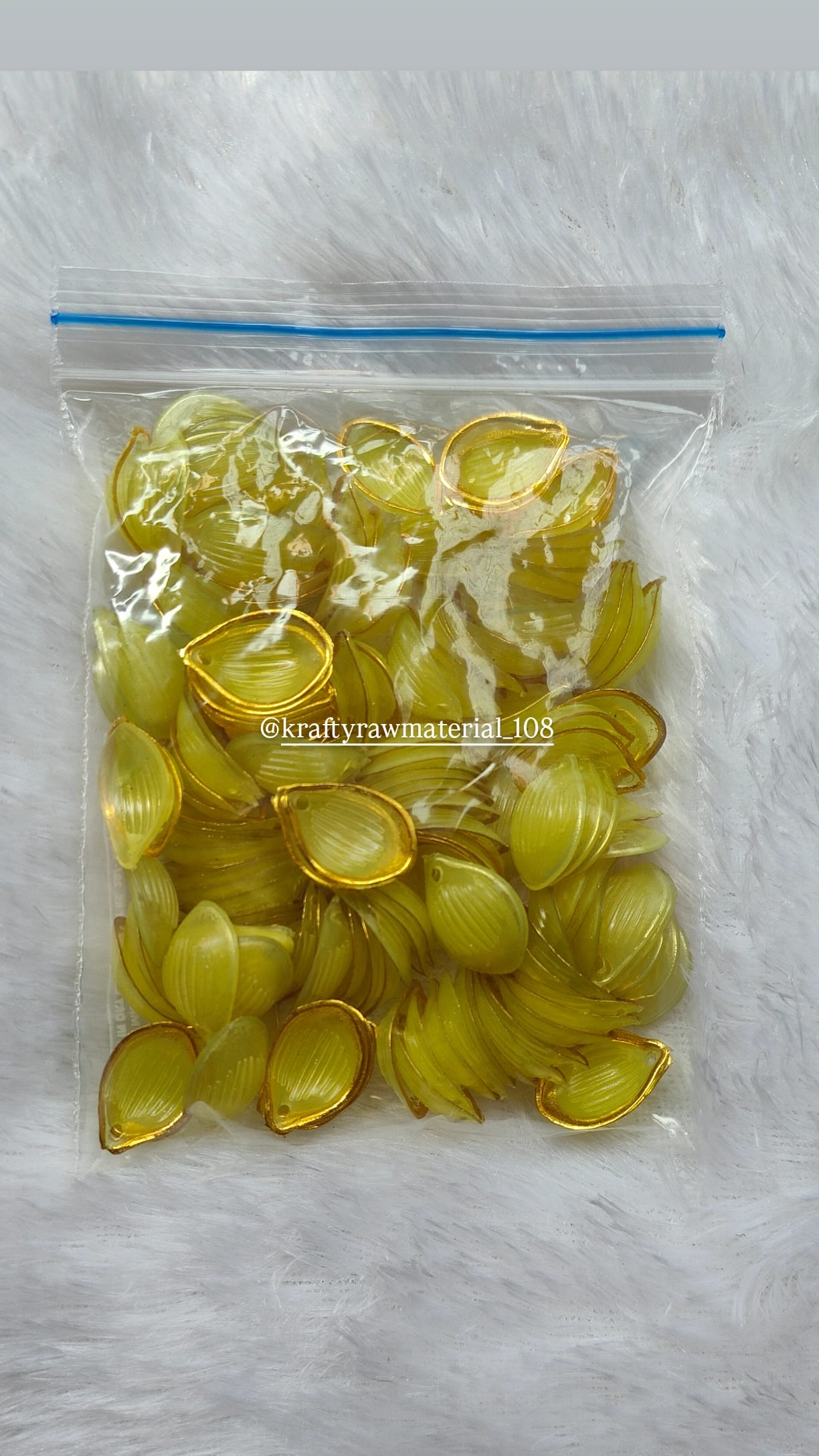Decorative Artificial Petals (11)