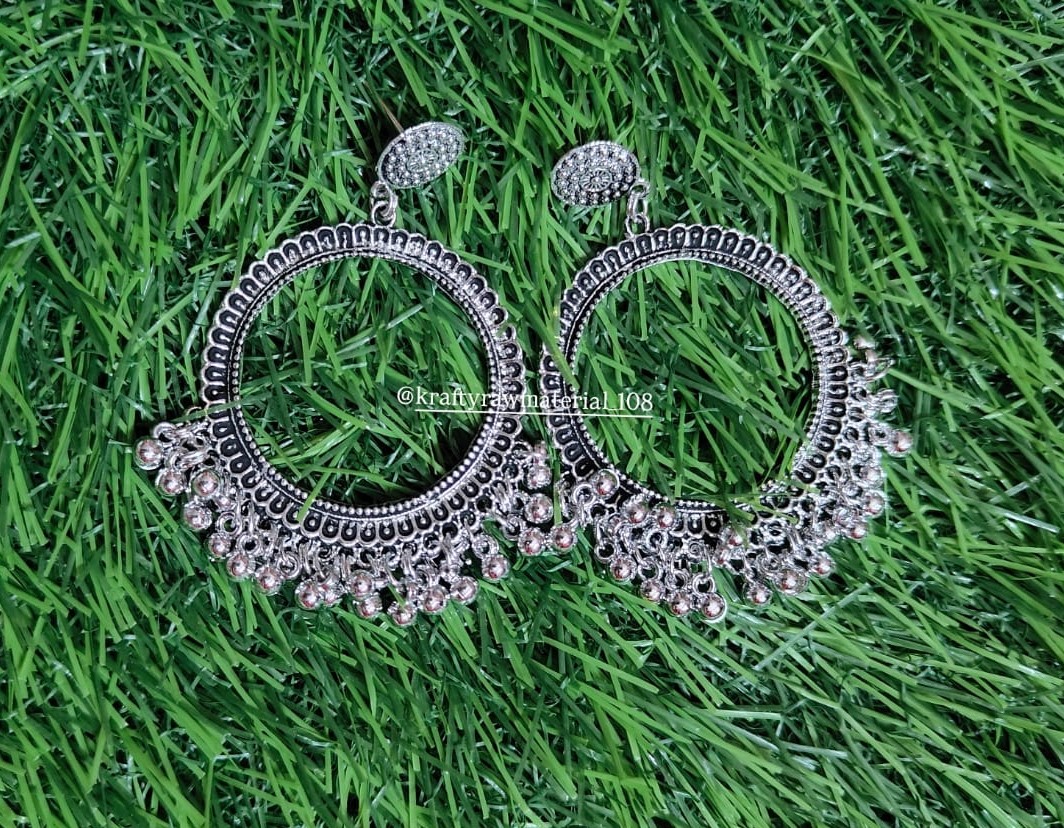Jhumka B