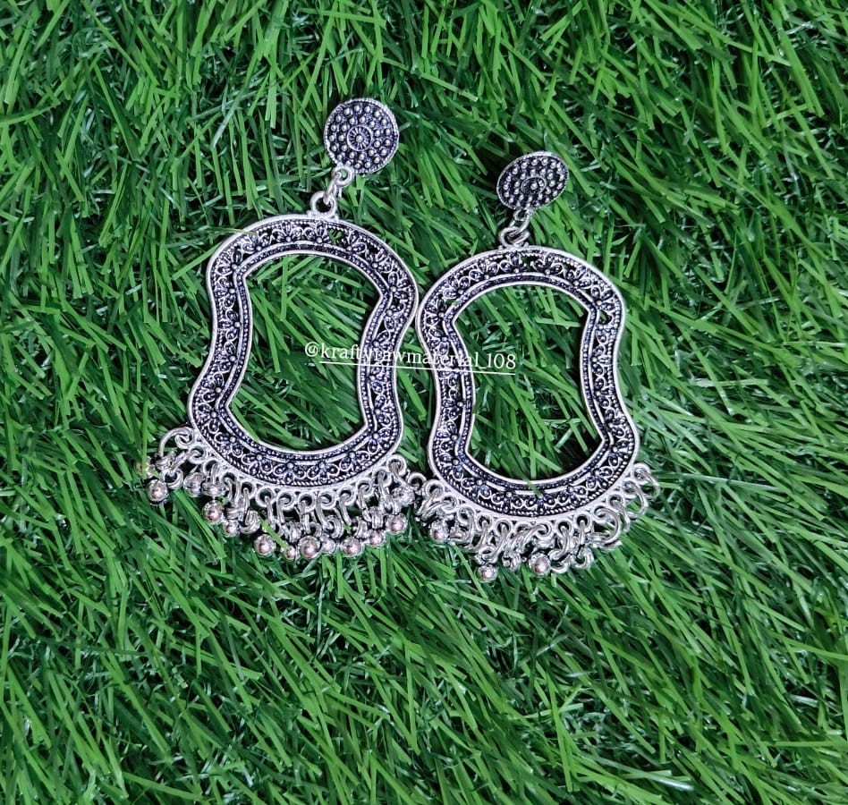 Jhumka F