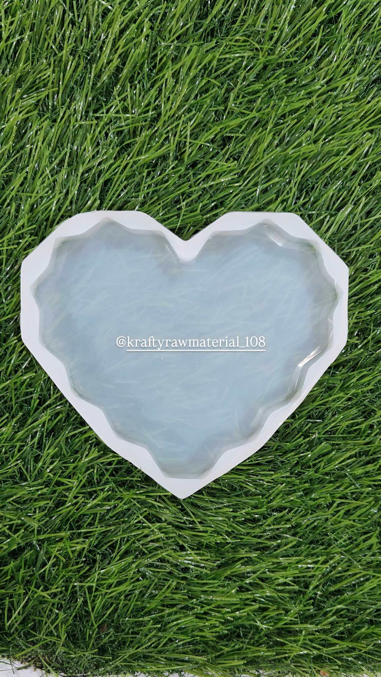 3 inch Zig zag heart mould 