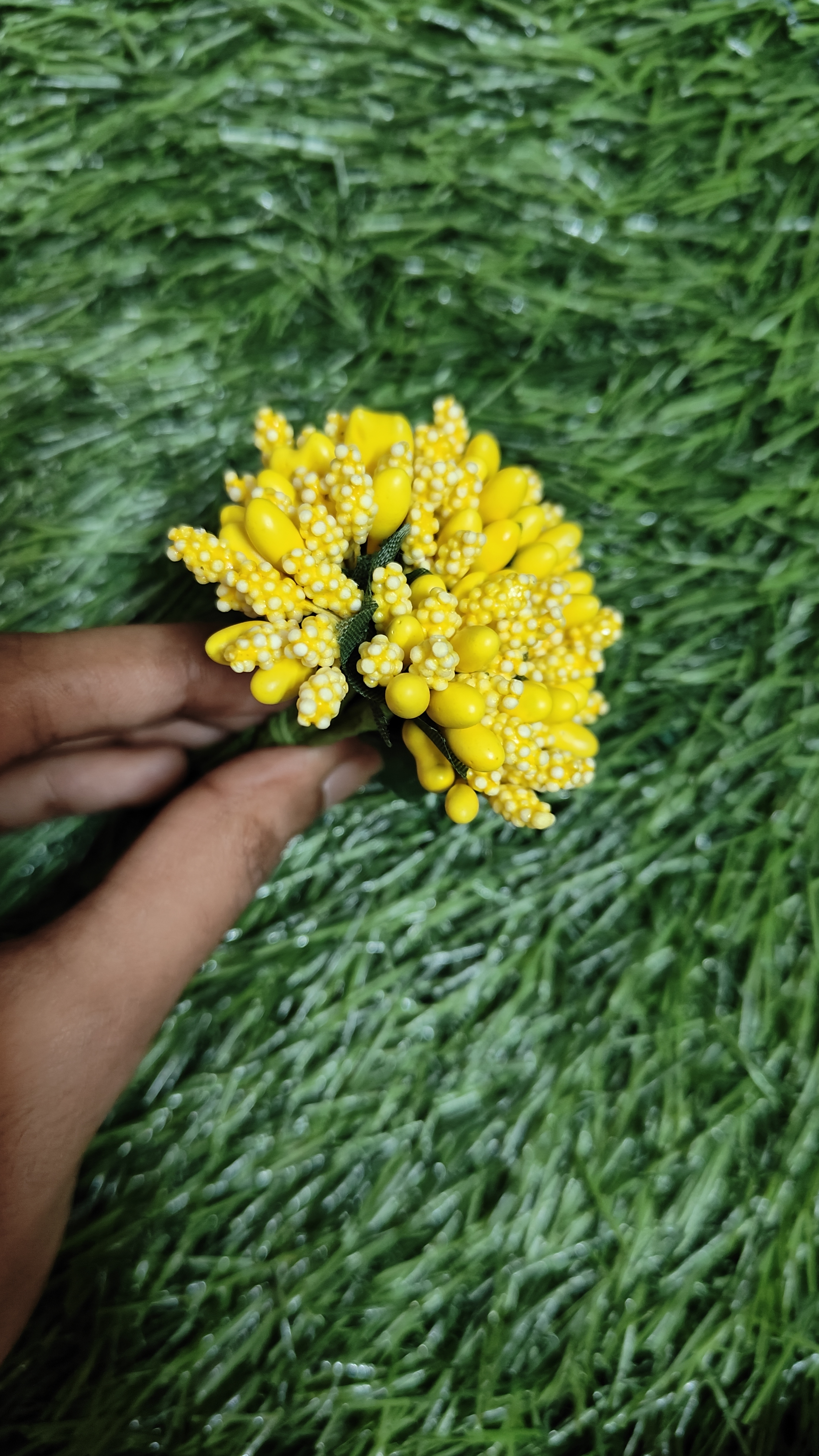 Yellow Pollens