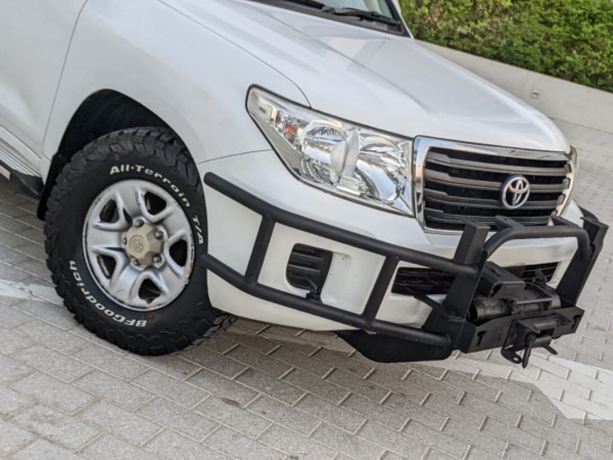 2014 Toyota Land Cruiser photo 1