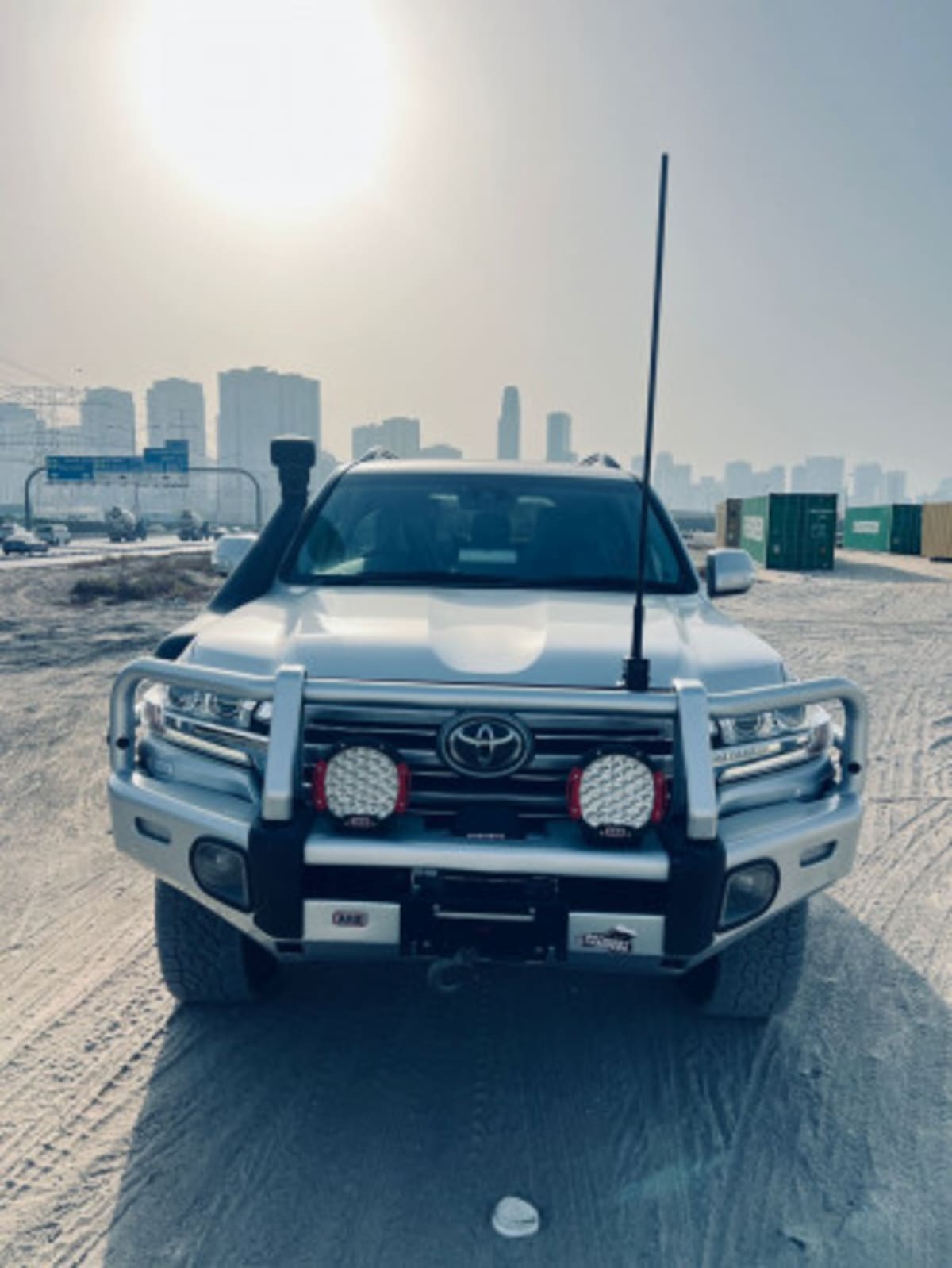 2020 Toyota Land Cruiser photo 1