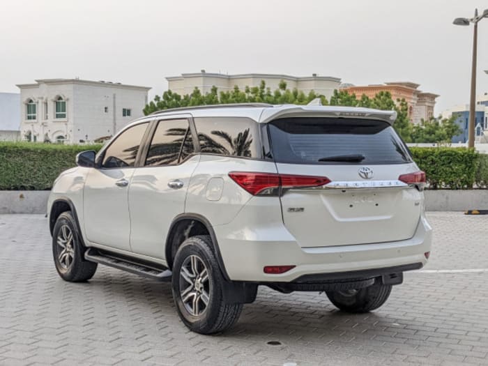 Toyota Fortuner 2016