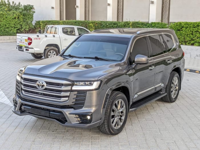 Toyota Land Cruiser 2011