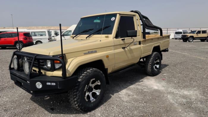Toyota Land Cruiser Pickup 1994