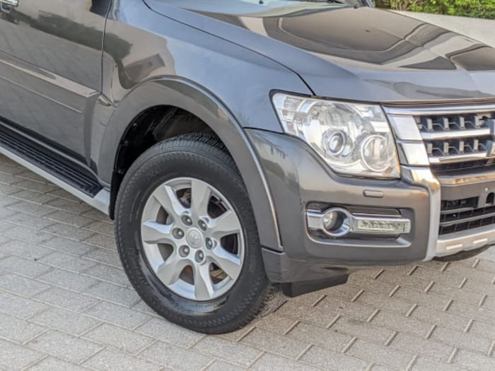 Mitsubishi Pajero 2020