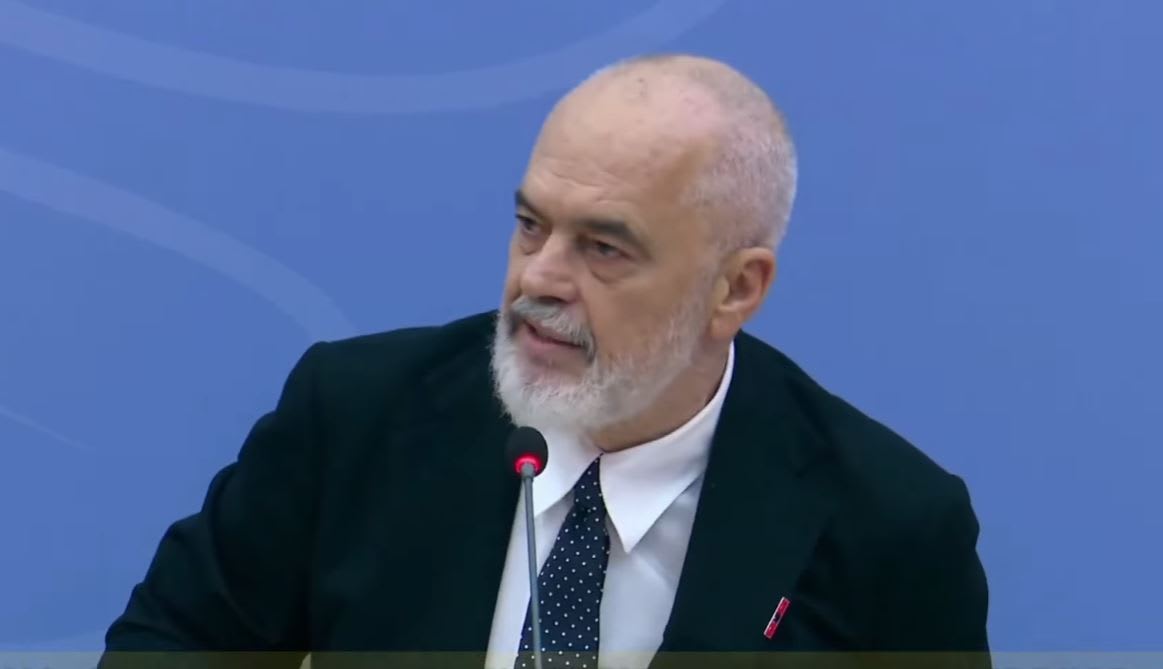 Kryeministri Rama mbështet policët dhe akuzon Berishën për skenarë të dhunshëm