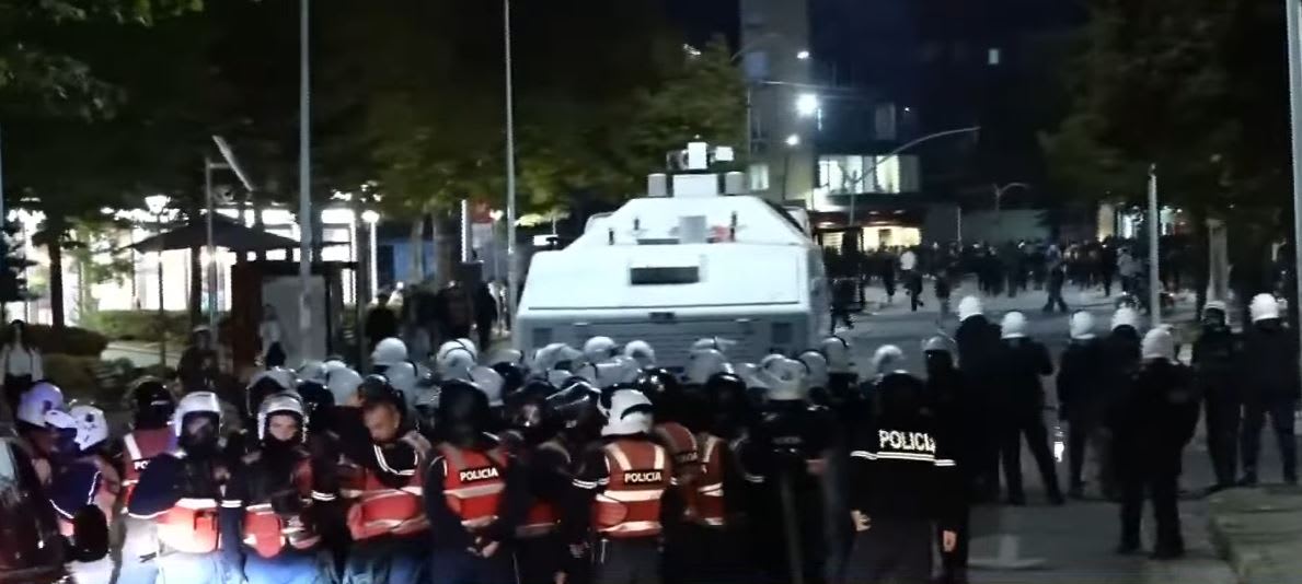Raporti i Avokatit të Popullit: Pretendime për dhunë ndaj të miturve dhe kontrolle të paligjshme gjatë protestës