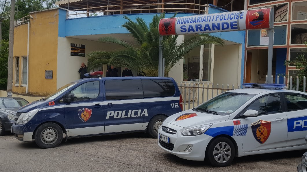 Kapen në Greqi dy të kërkuarit për vrasjen e 66-vjeçarit Rexhep Ismaili në Sarandë