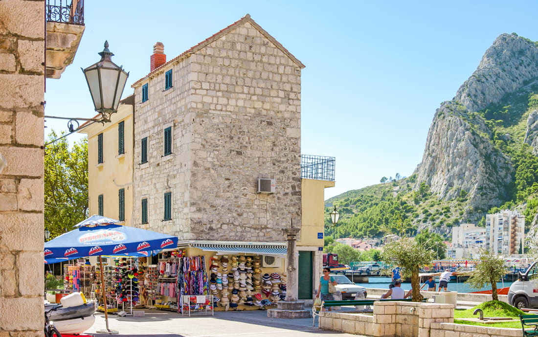 Staden Omis i Kroatien