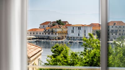 L�genhet Mendula p� Brac i Kroatien