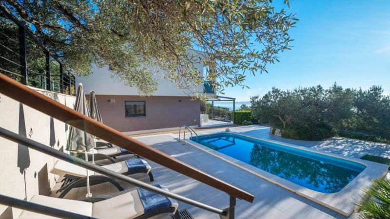 Semesterhus med pool i Kroatien