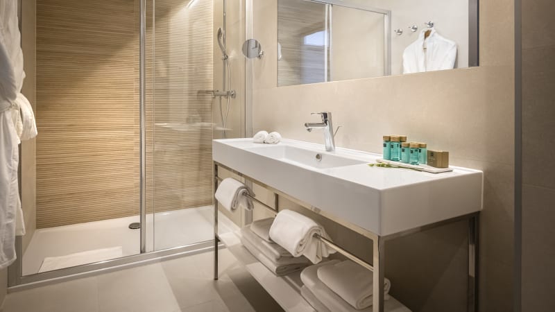Dubbelrum utan balkong p hotell Aminess