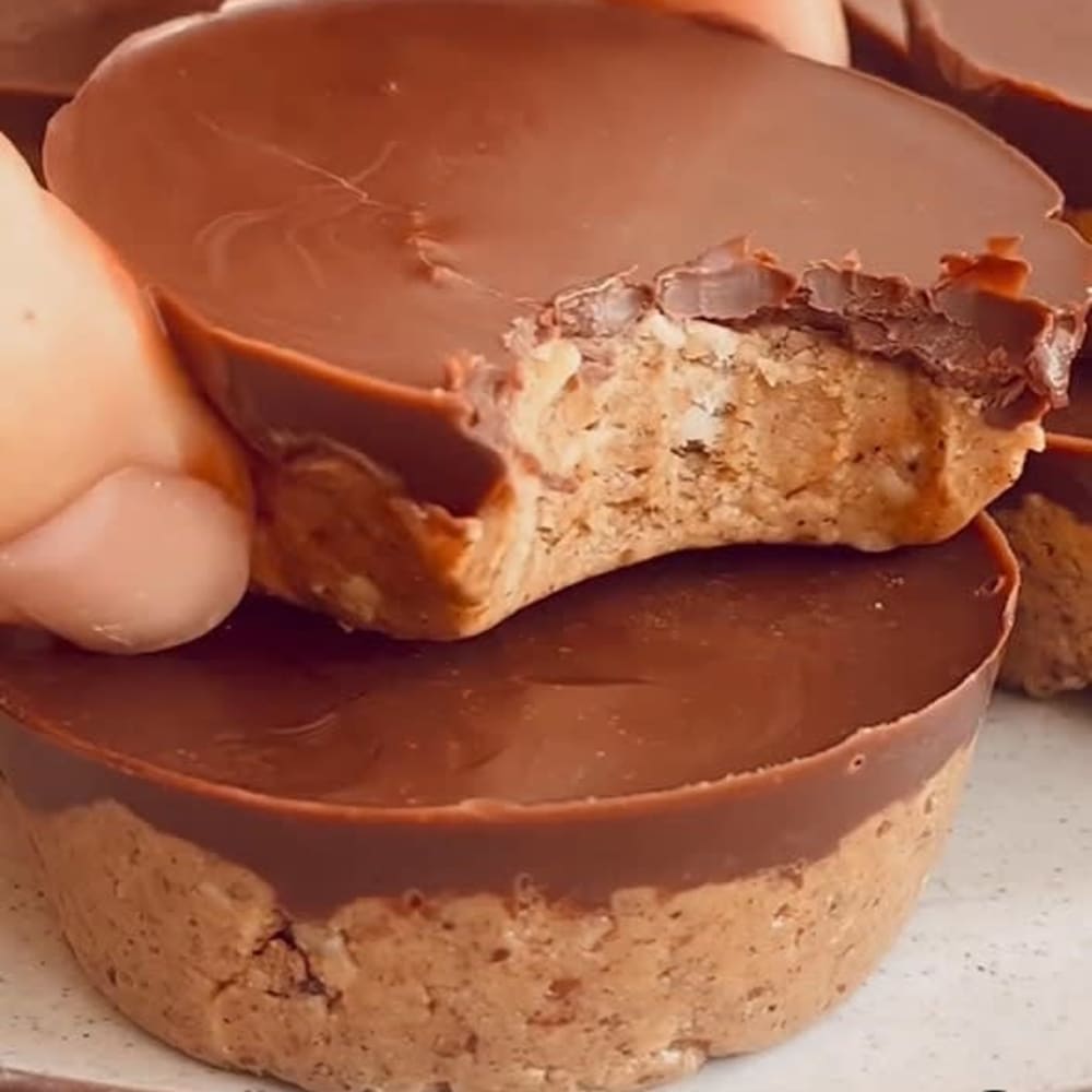 A picture of PB Porridge No-Bake Oatmeal Cups