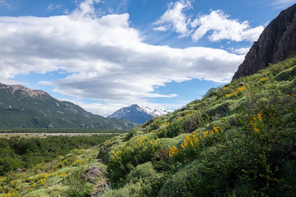 Eastern river valley hike