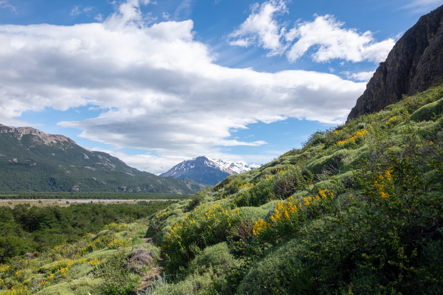 Eastern river valley hike