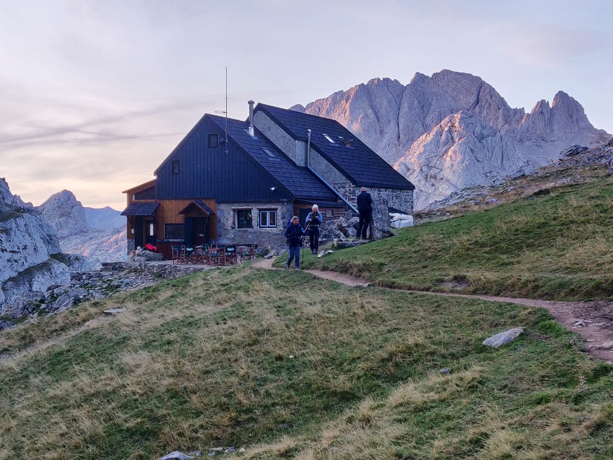 5 DAY WALKING HOLIDAY Picos de Europa