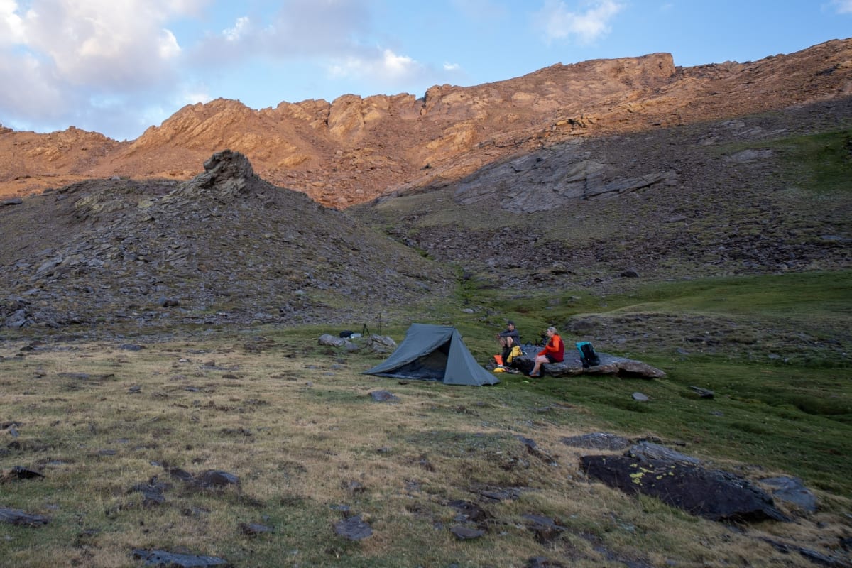 Campsite on a shoulder above Laguna Carnero