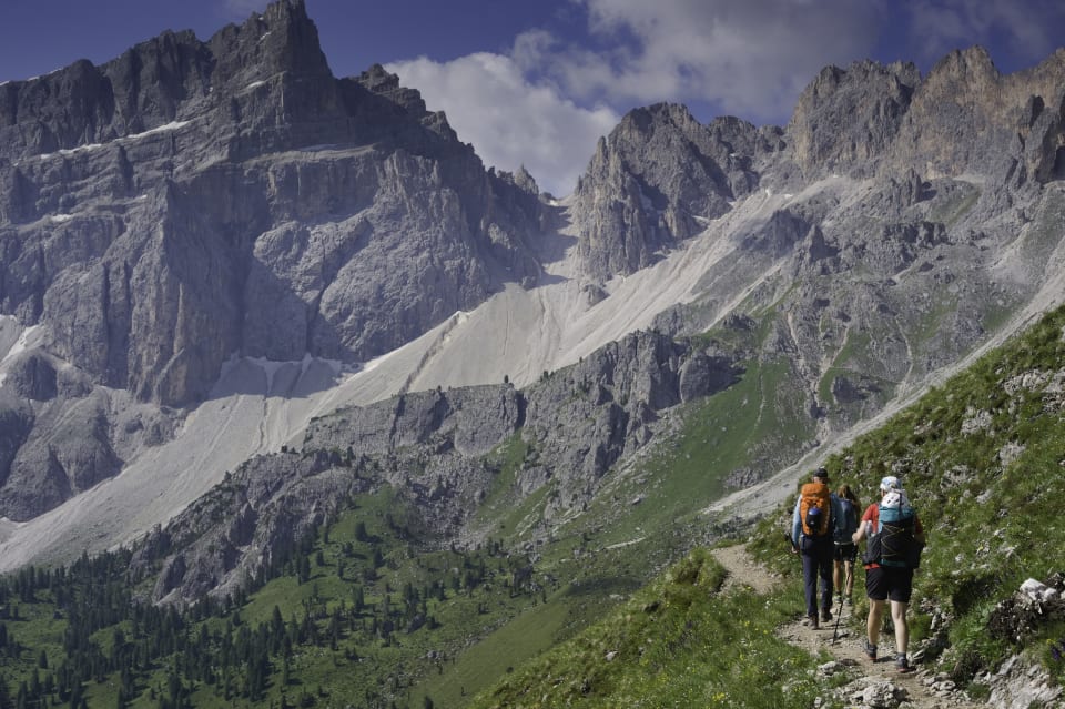 Approaching the Forcella della Roa