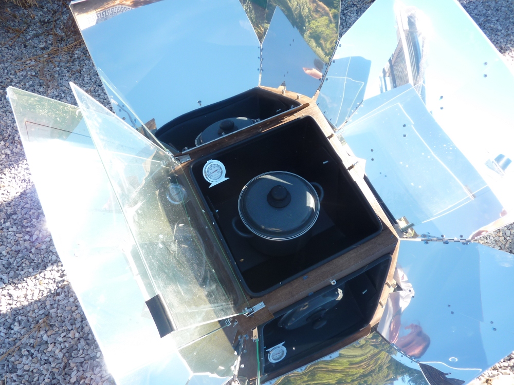 Solar cooker